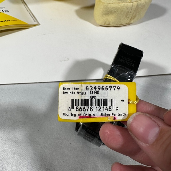 NIB INVICTA Men watch in Stainless Steel Black - Picture 8 of 11